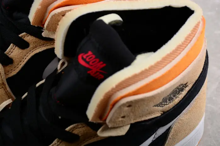 Air Jordan 1 High OG Zoom CMFT 