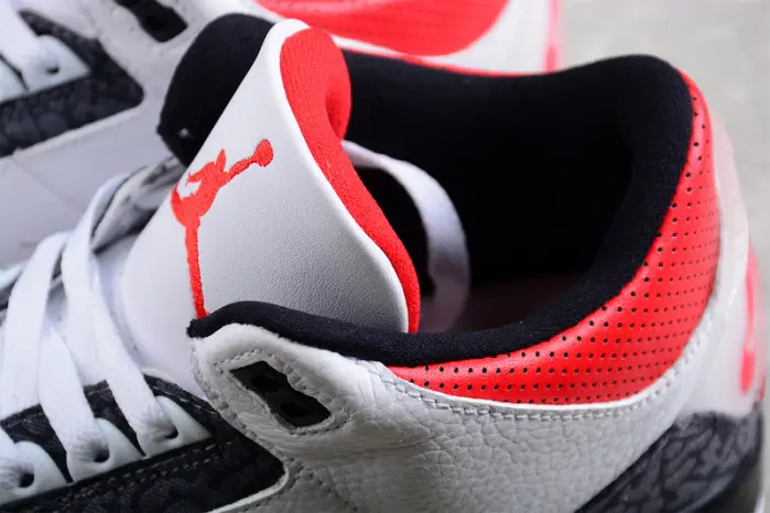 Air Jordan 3 Retro Denim SE 'Fire Red' 