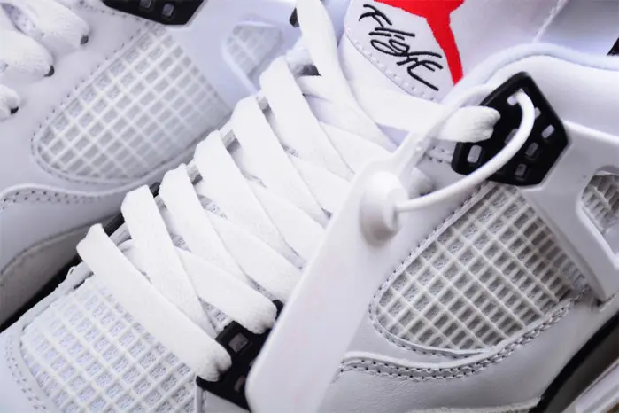 Nike SB x Air Jordan 4 