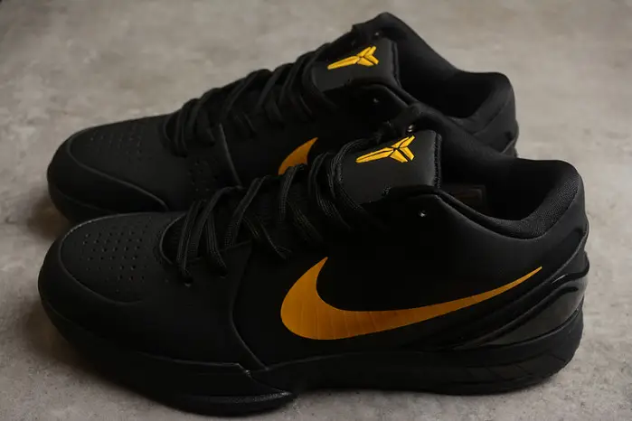 NIKE KOBE 4 PROTRO 