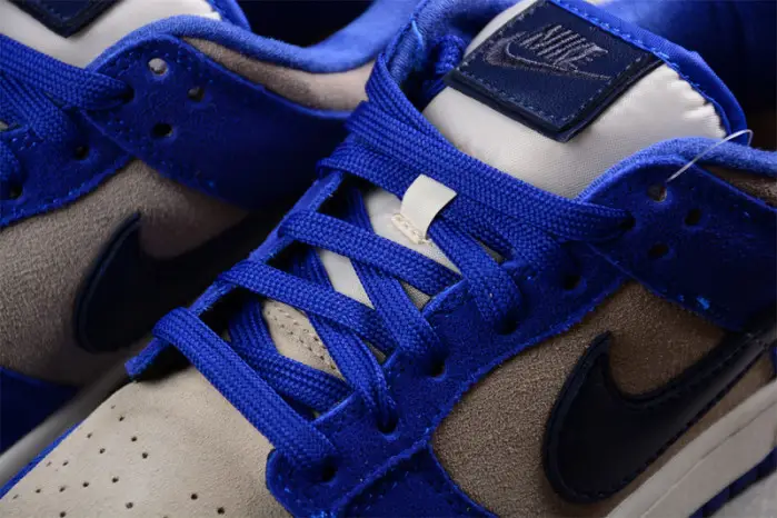 Nike DUNK LOW LX 'BLUE SUEDE' 