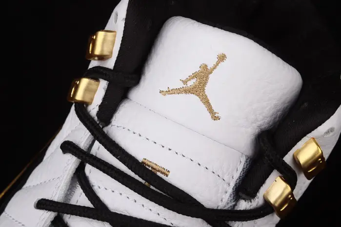 Air Jordan 12 Royalty Taxi 