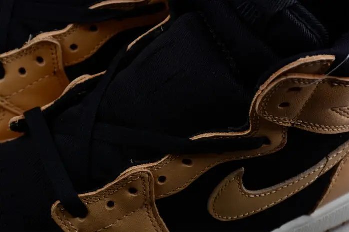AIR JORDAN 1 HIGH OG 