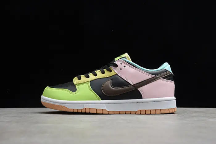 NIKE Dunk Low SE 'Free.99 - Black' - Nike 