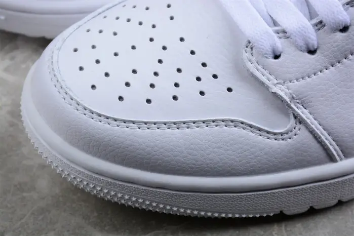 AIR JORDAN 1 LOW GOLF 'TRIPLE WHITE' 
