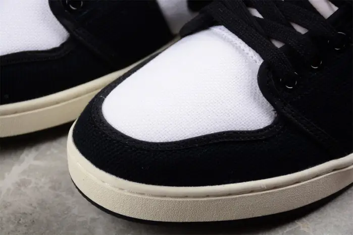 Air Jordan 1 KO Low "Black White" 