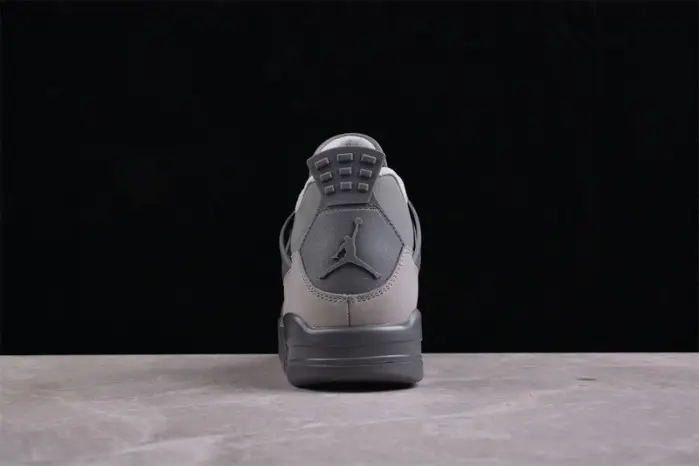 Air Jordan 4 "Wet Cement" 