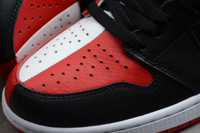 AIR JORDAN 1 RETRO "HOMAGE TO HOME" red 