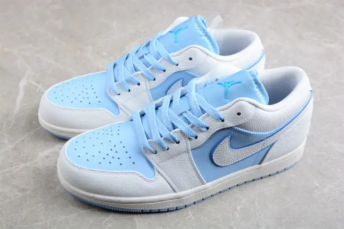 WMNS AIR JORDAN 1 LOW SE 'REVERSE ICE BLUE' 