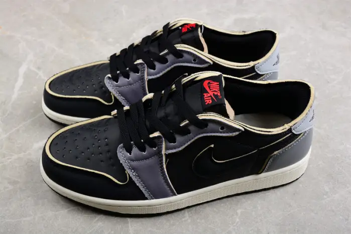 Air Jordan 1 Low "Dark Smoke Grev" 