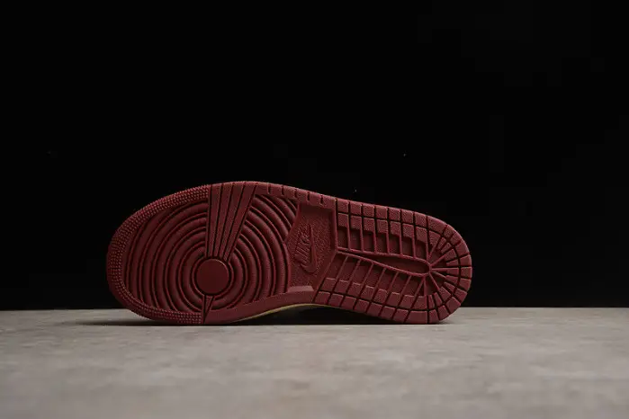Air Jordan 1 Mid SE Tiki Leaf Team Red 