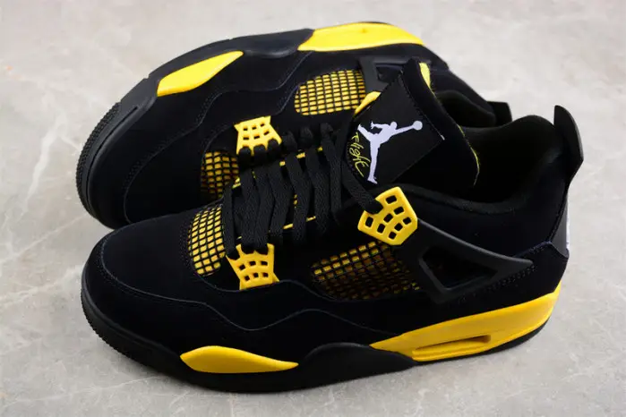 AIR JORDAN 4 RETRO 'THUNDER' 2023 