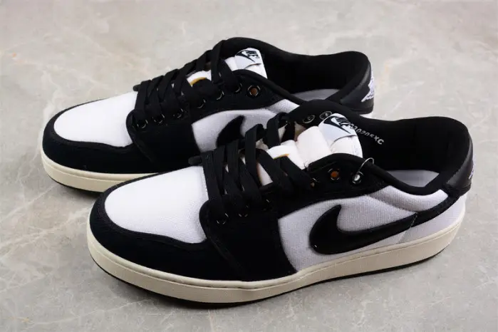Air Jordan 1 KO Low "Black White" 