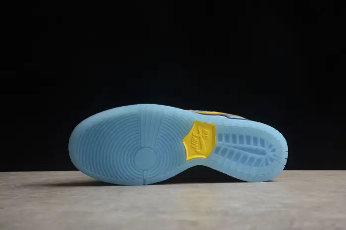 The Powerpuff Girls x nike Dunk Low Pro SB QS 'Bubbles' FZ8320 