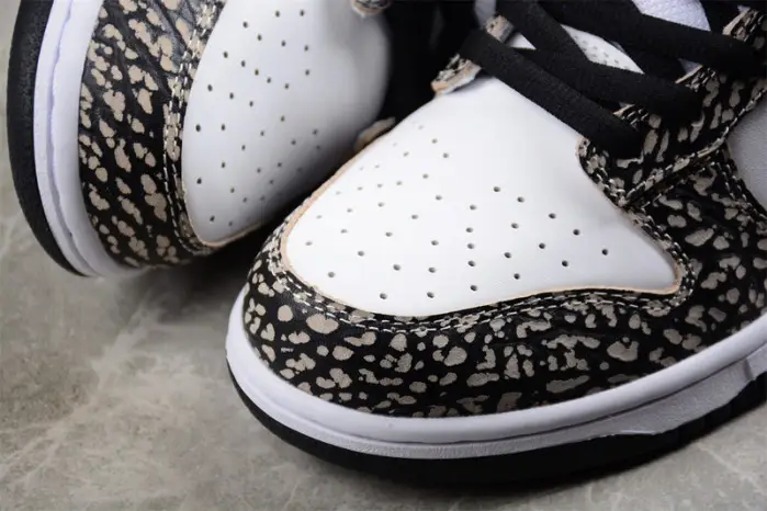 S*p*e x dunk low pro sb 'white cement' 