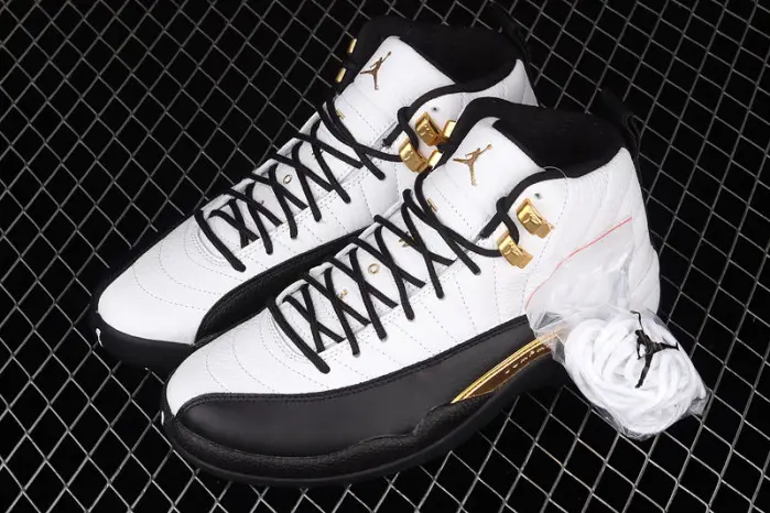 Air Jordan 12 Royalty Taxi 