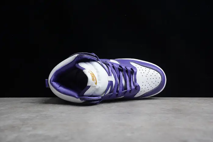 NIKE DUNK HIGH SP VARSITY PURPLE (W) 