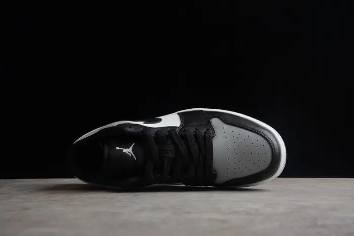 Air Jordan 1 Low Shadow Toe 