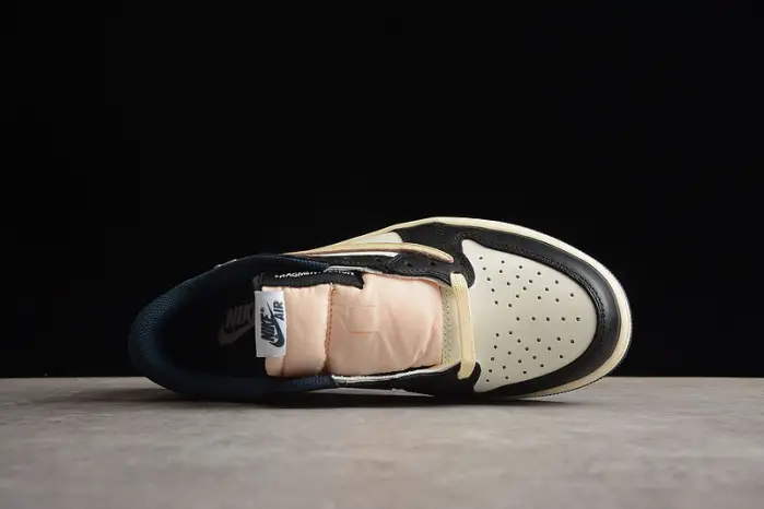 Travis Scott x Air Jordan 1 Low " Reverse Mocha " 