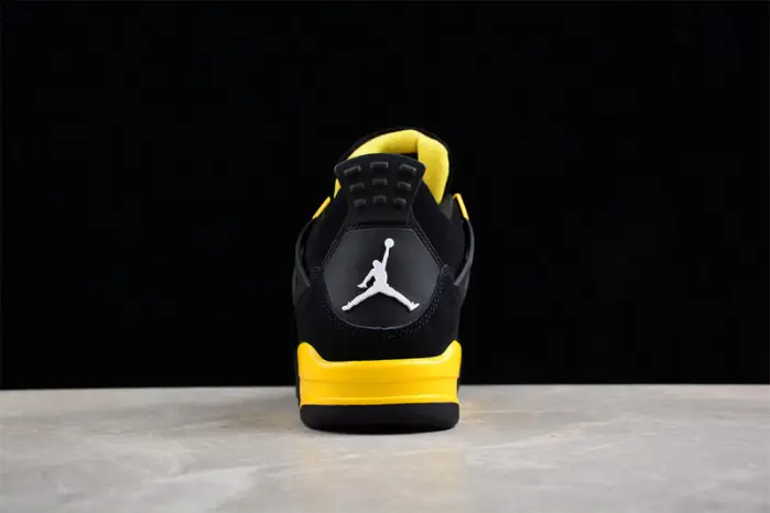 AIR JORDAN 4 RETRO 'THUNDER' 2023 