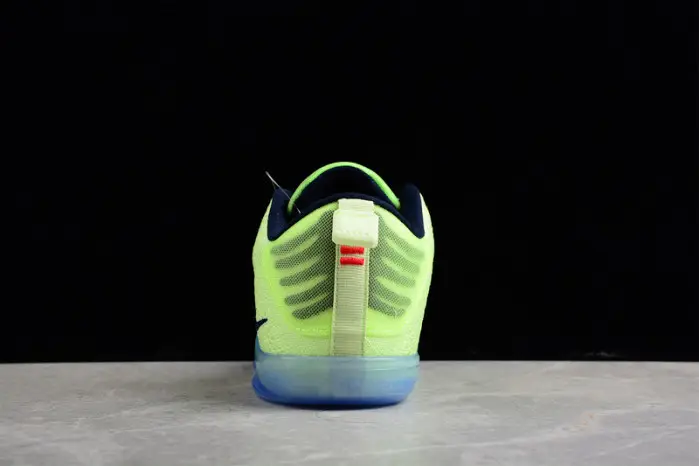 Nike KOBE 11 ELITE LOW 4KB 'GHOST OF CHRISTMAS PAST' 