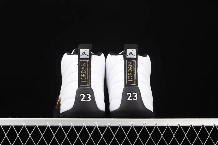 Air Jordan 12 Royalty Taxi 