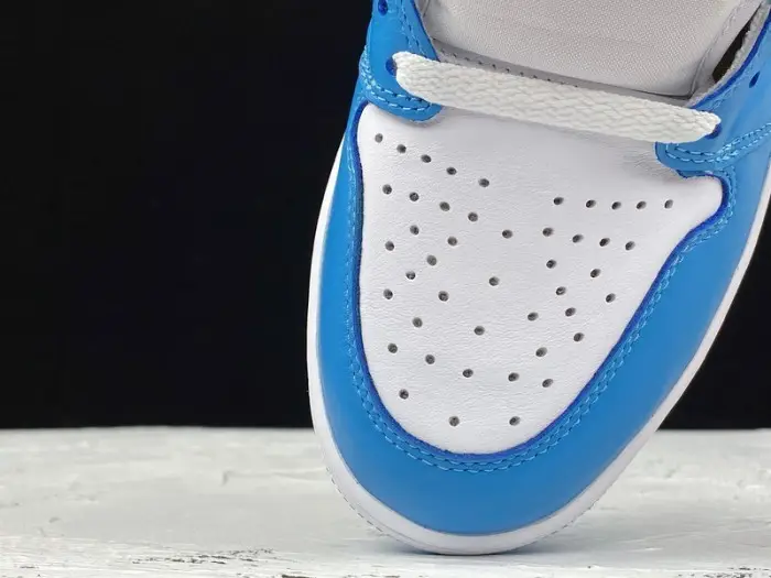 Air Jordan 1 Retro High OG 'UNC' - Air Jordan 