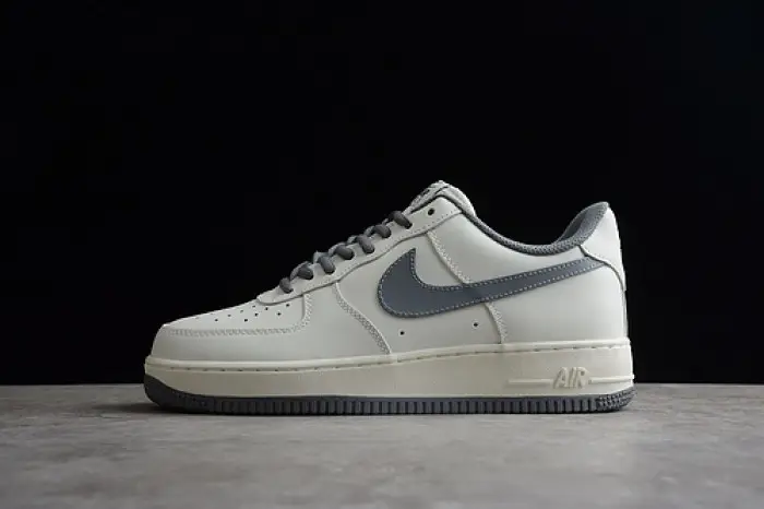 NIKE Air Force 1  CCBF209