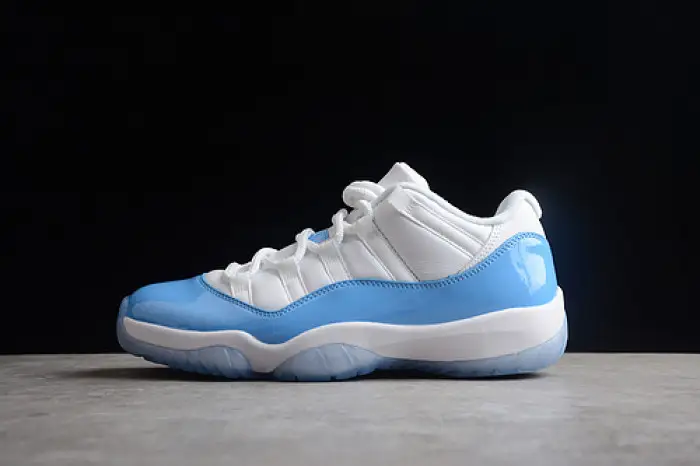 AIR JORDAN 11 RETRO LOW "CAROLINA 2017 RELEASE" mens  EFBAC429