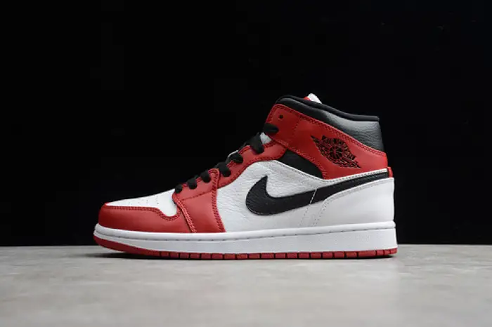 AIR JORDAN 1 MID CHICAGO (2020) 