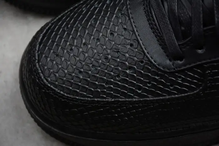 NIKE mens KOBE AIR FORCE 1 