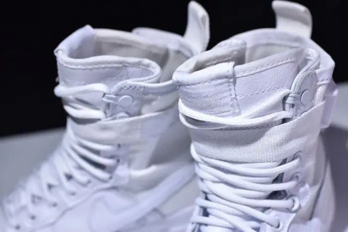 Nike SF AF1 QS Special Field Complexcon Triple White Air Force 