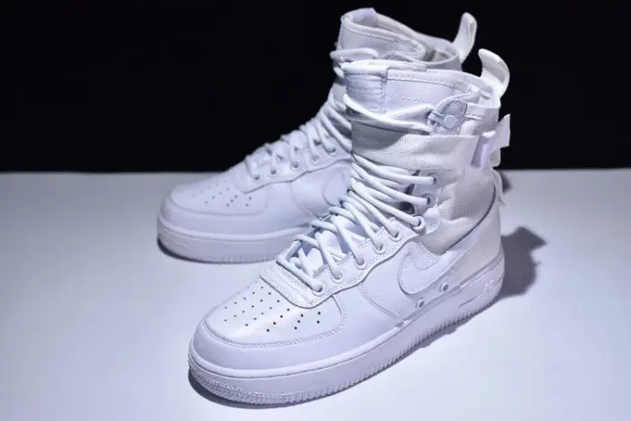 Nike SF AF1 QS Special Field Complexcon Triple White Air Force 