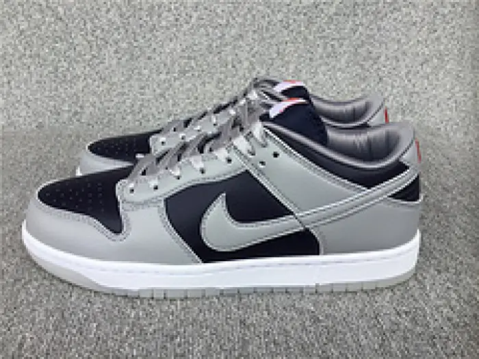 NIKE SB DUNK LOW GREY DARK BLUE 