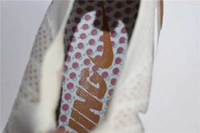 Nike Air VaporMax Moc 2 Sail 