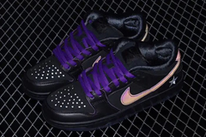 Familia Nike SB Dunk Low First Avenue Prince 