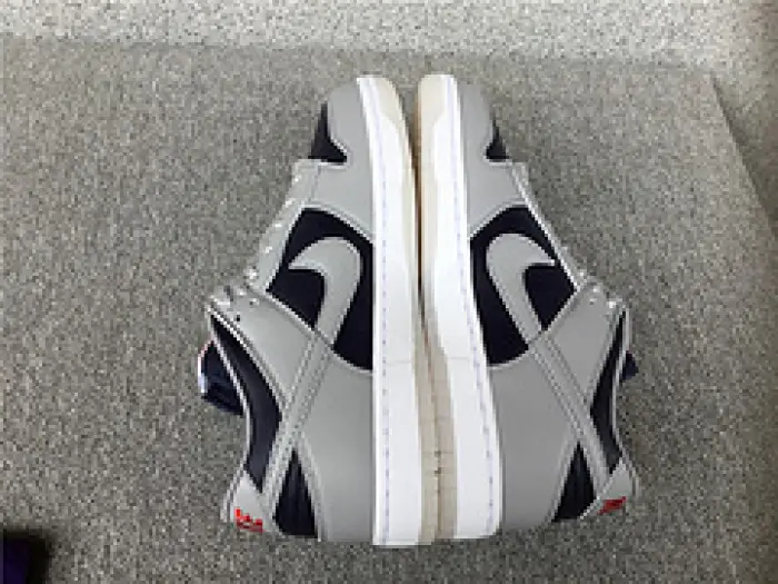 NIKE SB DUNK LOW GREY DARK BLUE 