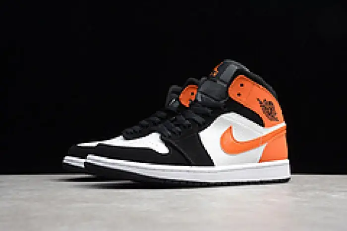 AIR JORDAN 1 MID 